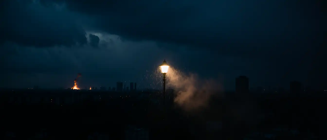 Ночной Киев под ударом: взрывы в столице сопровождались сигналом воздушной тревоги