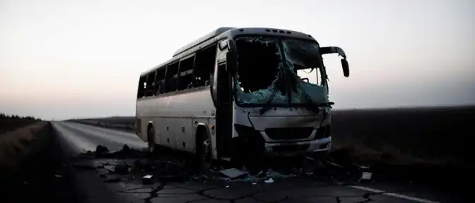 Трагедия на дороге: атака дрона в Кутейниково оставила ранеными пассажиров автобуса