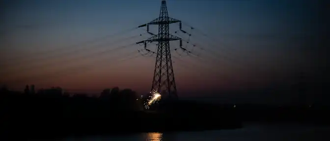 Из-за атаки на энергообъект в Шевченковском районе Киева на правом берегу столицы возникли перебои с электричеством